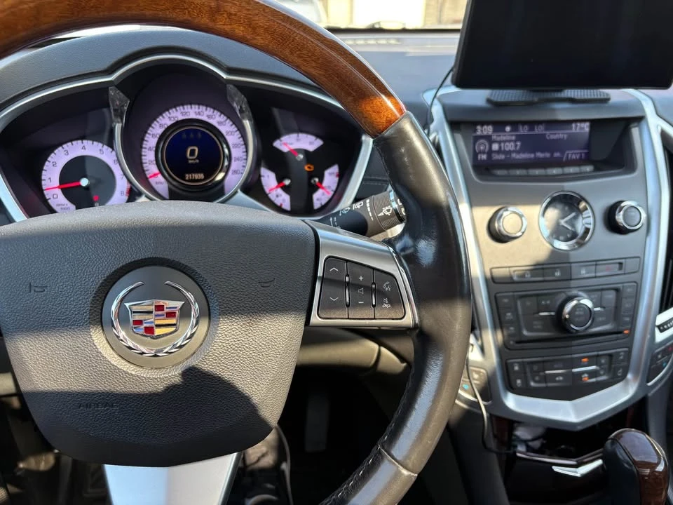 2010 Cadillac SRX - Image 2 of 9