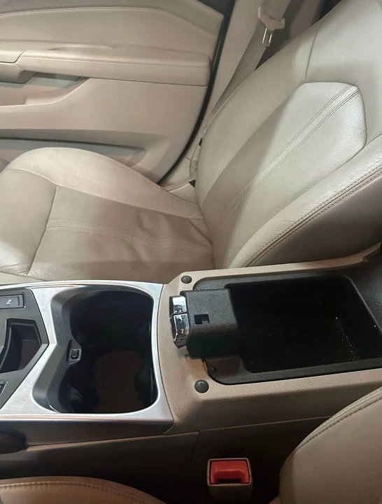 2010 Cadillac SRX - Image 13 of 18