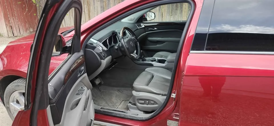 2010 Cadillac SRX - Image 6 of 14