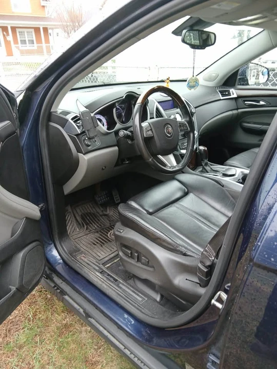 2010 Cadillac SRX - Image 6 of 8