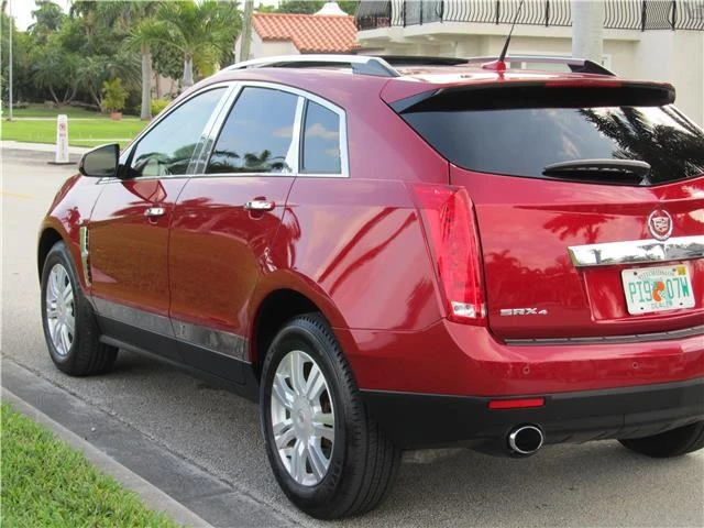 2010 Cadillac SRX - Image 6 of 12
