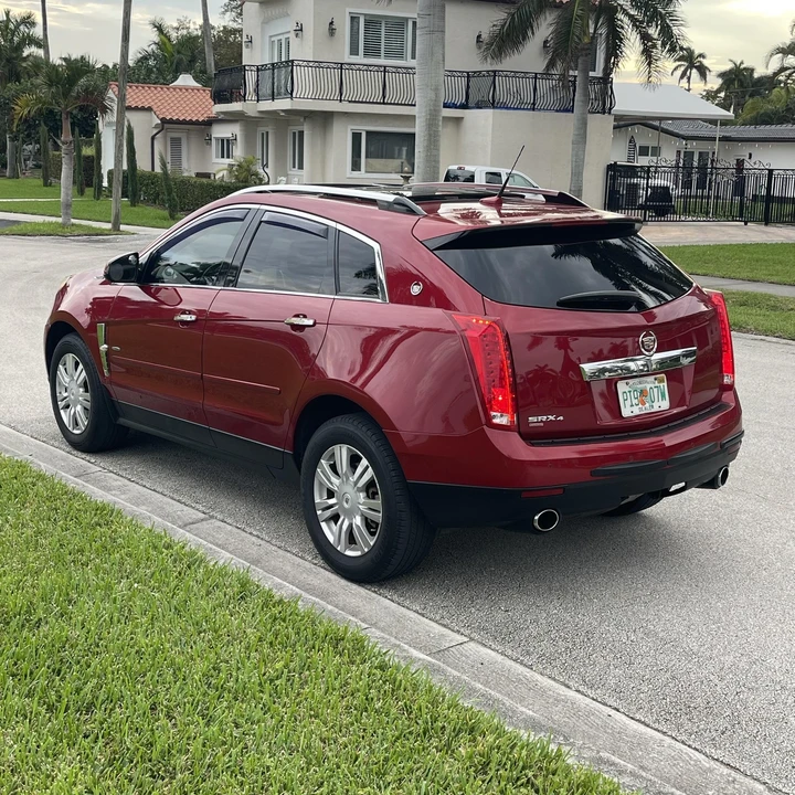 2010 Cadillac SRX - Image 8 of 12