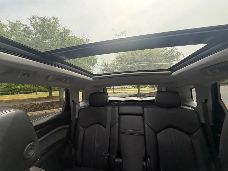 2010 Cadillac SRX - Image 19 of 21