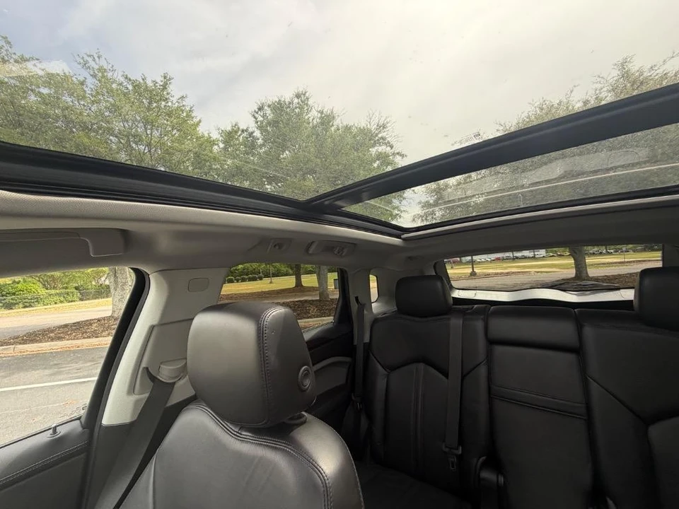 2010 Cadillac SRX - Image 18 of 21