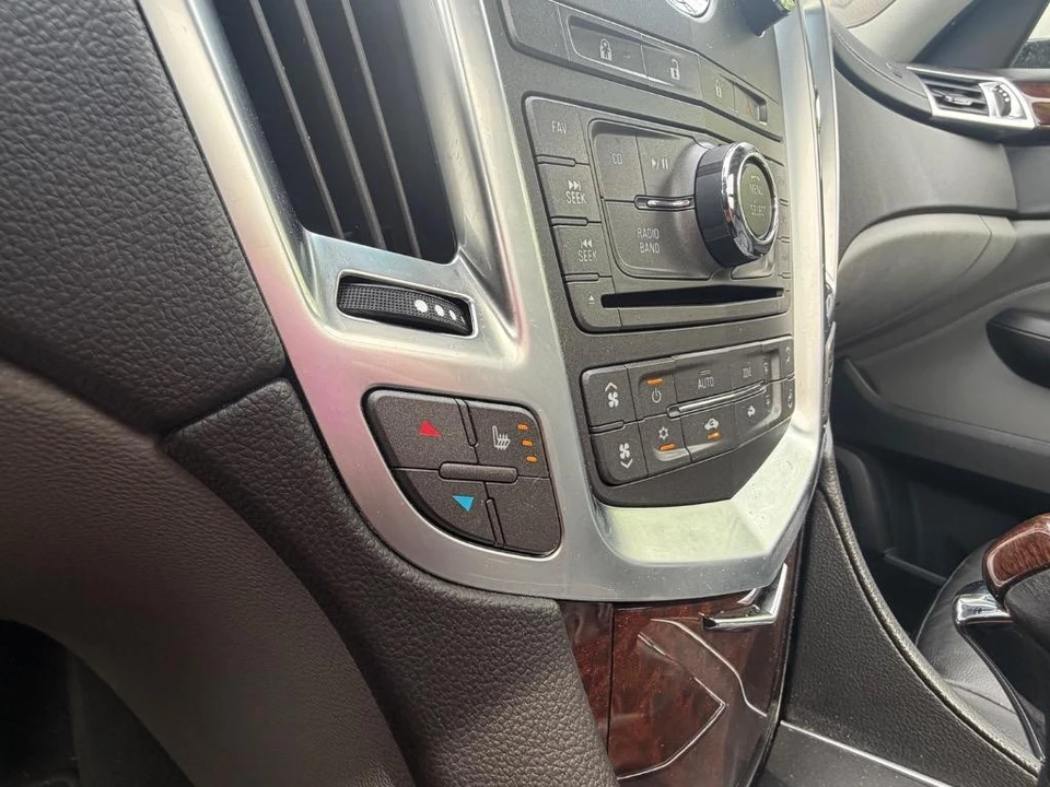 2010 Cadillac SRX - Image 14 of 21