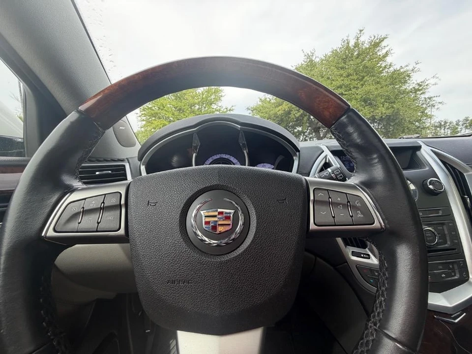 2010 Cadillac SRX - Image 9 of 21