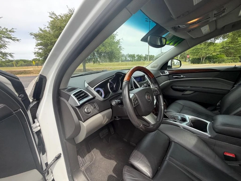 2010 Cadillac SRX - Image 6 of 21