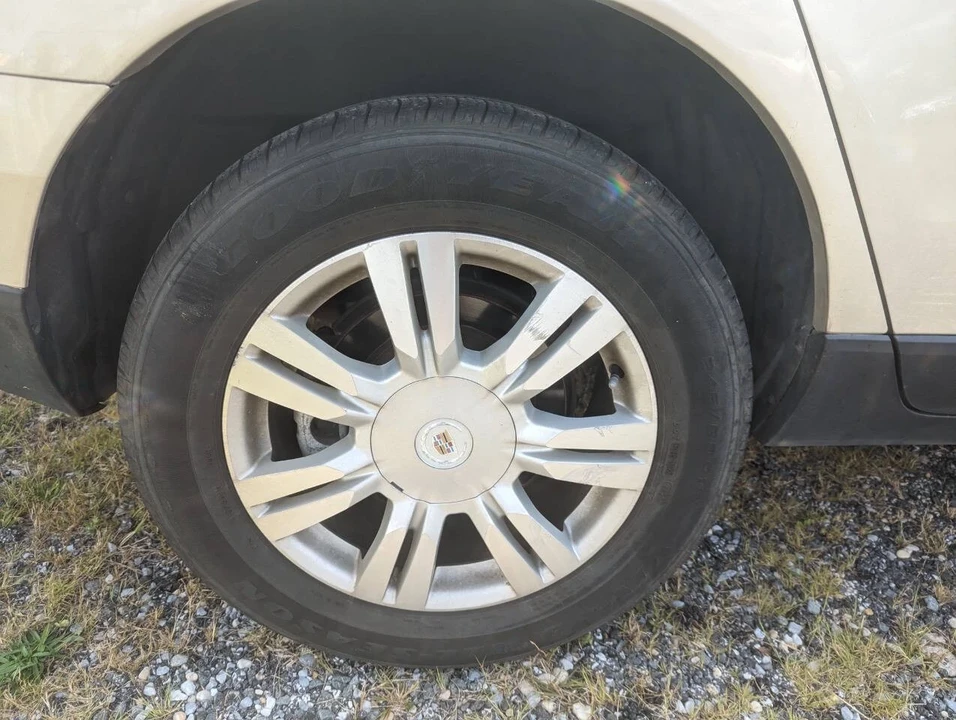 2010 Cadillac SRX - Image 10 of 21