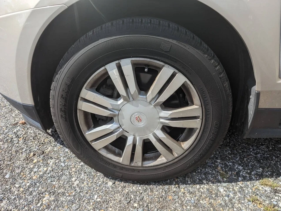 2010 Cadillac SRX - Image 12 of 21