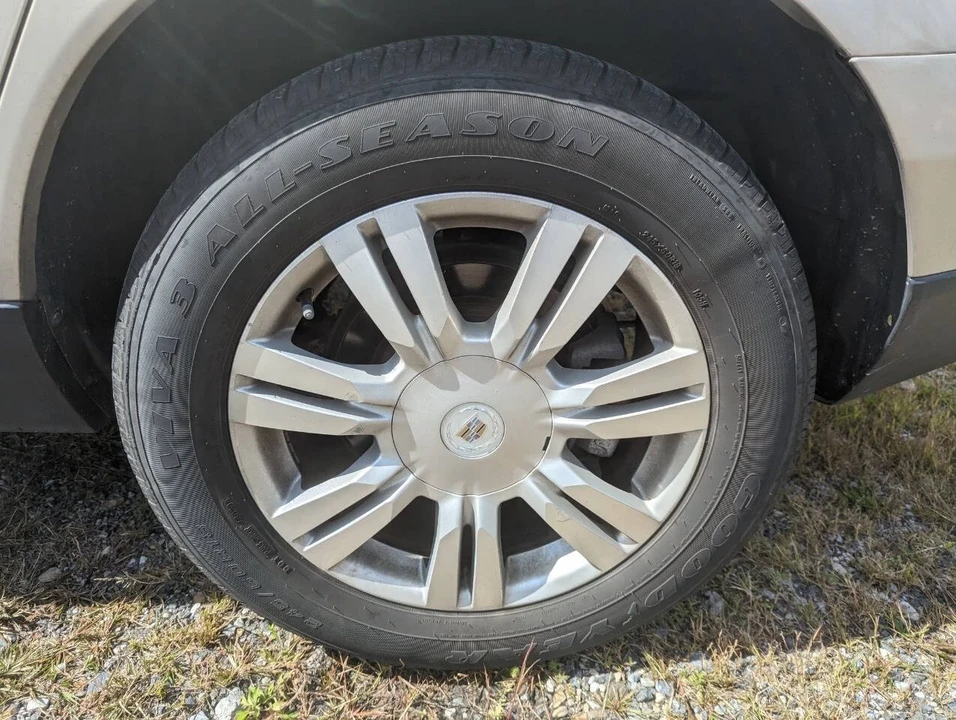 2010 Cadillac SRX - Image 11 of 21