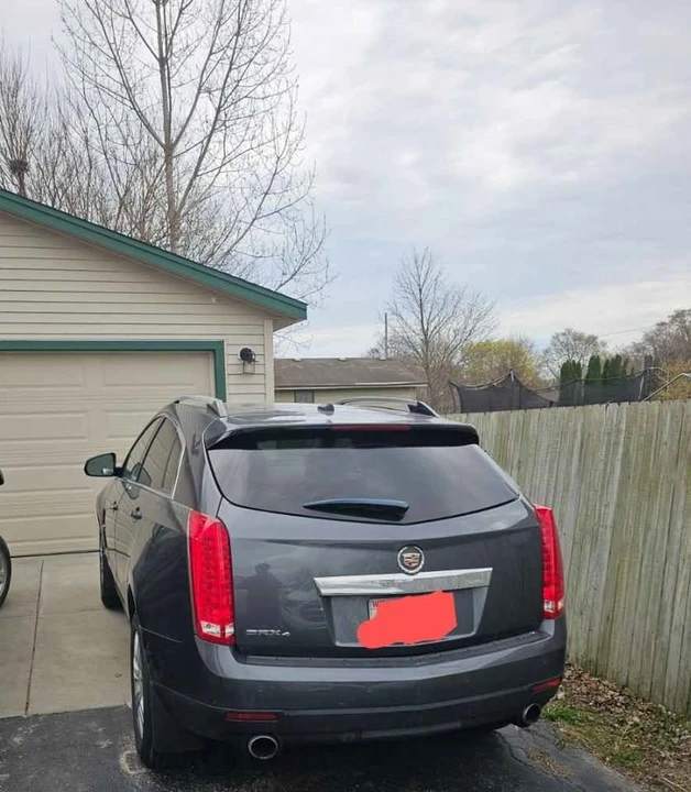 2010 Cadillac SRX - Image 4 of 8