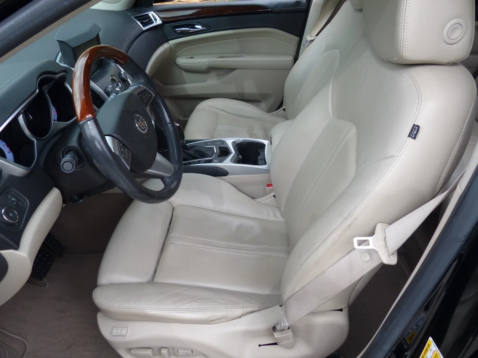 2010 Cadillac SRX - Image 13 of 21