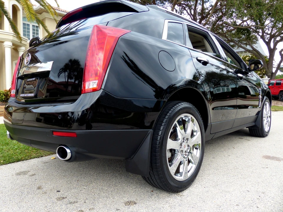 2010 Cadillac SRX - Image 19 of 21