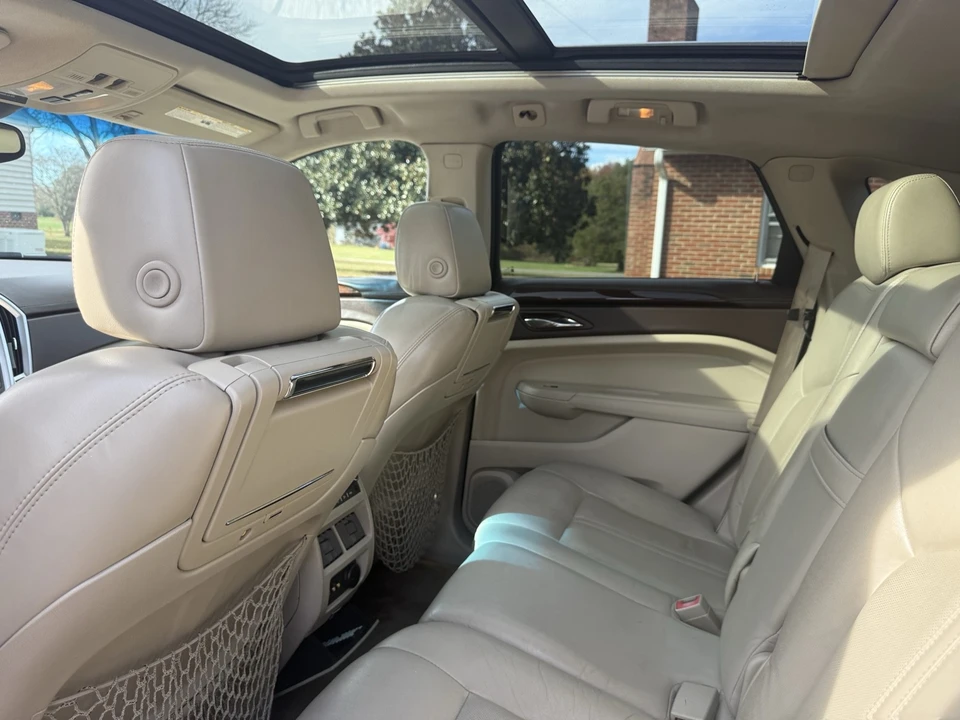 2010 Cadillac SRX - Image 9 of 9