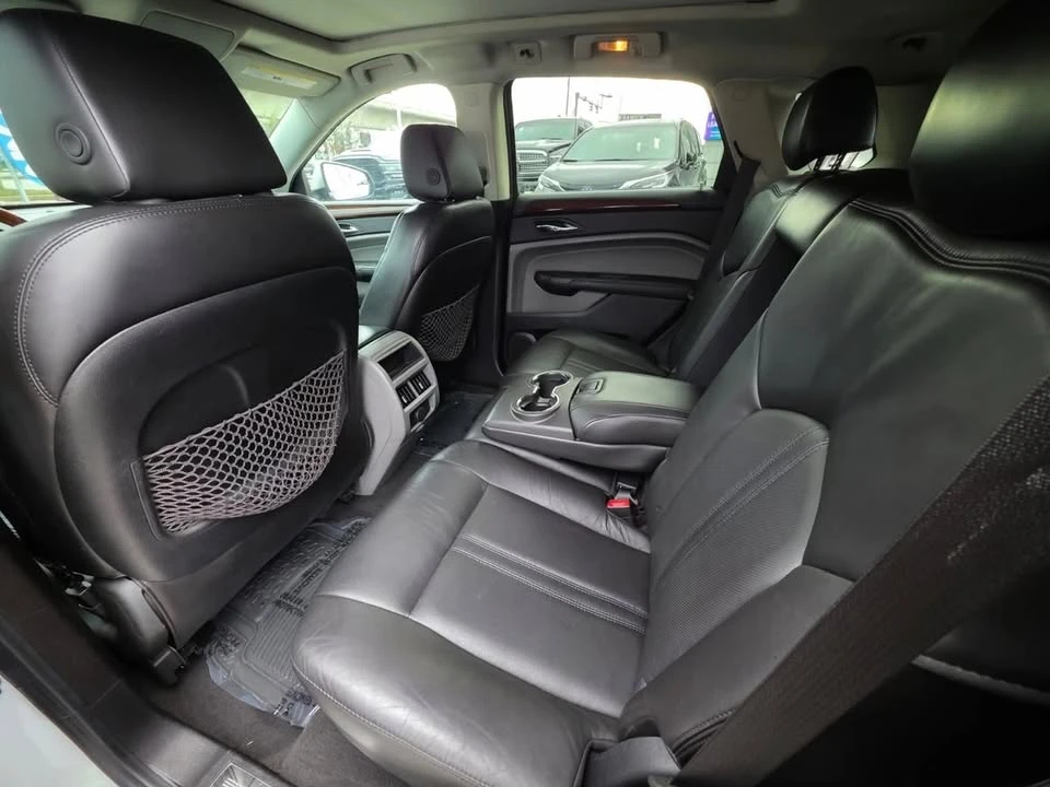2010 Cadillac SRX - Image 8 of 9