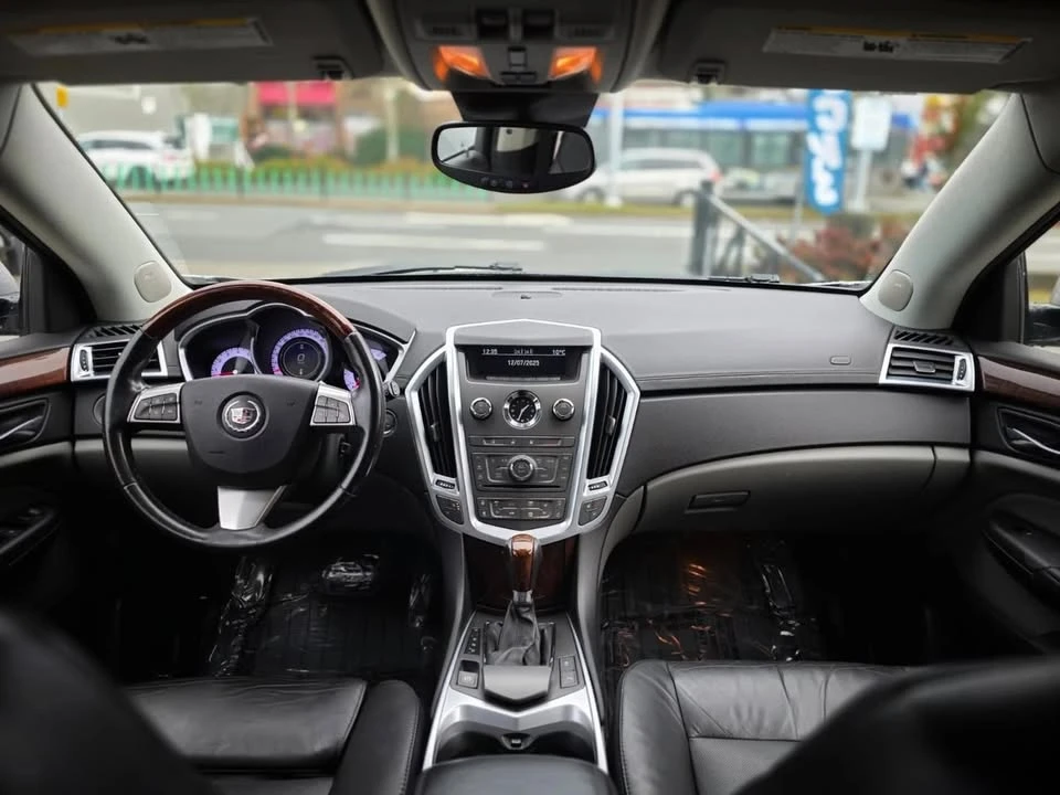 2010 Cadillac SRX - Image 7 of 9
