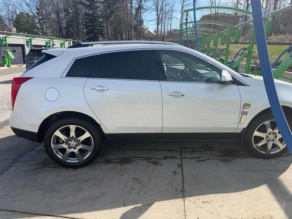 2010 Cadillac SRX - Image 4 of 8