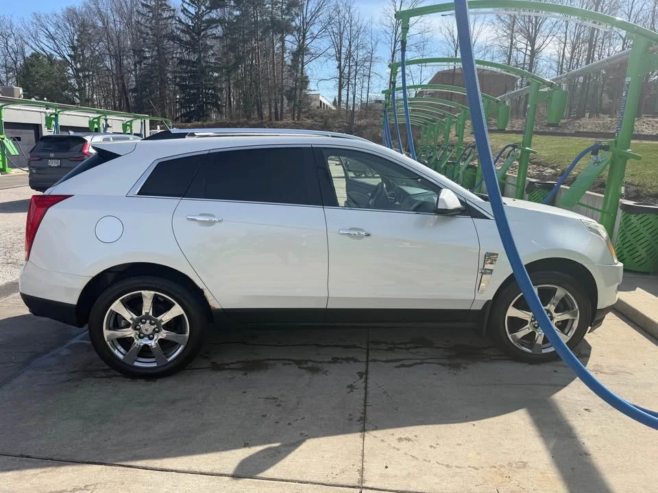 2010 Cadillac SRX - Image 3 of 8