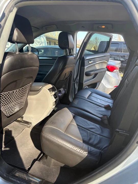 2010 Cadillac SRX - Image 2 of 6