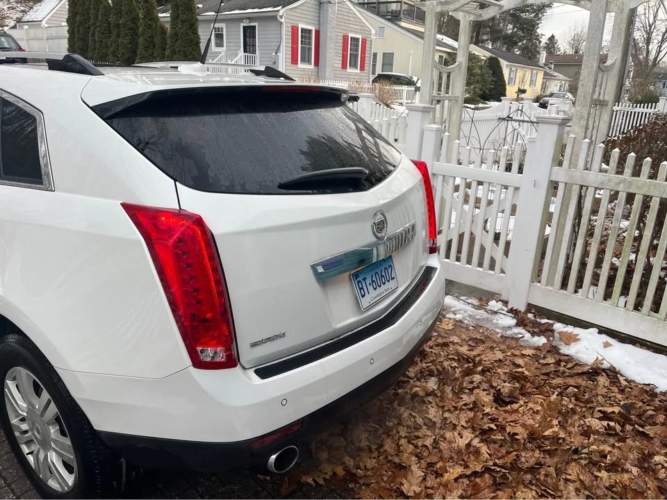 2010 Cadillac SRX - Image 5 of 6