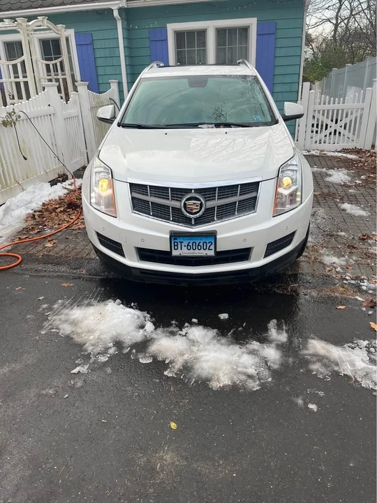 2010 Cadillac SRX - Image 3 of 6