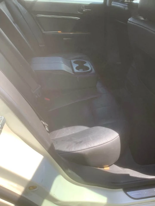 2010 Cadillac STS - Image 12 of 13