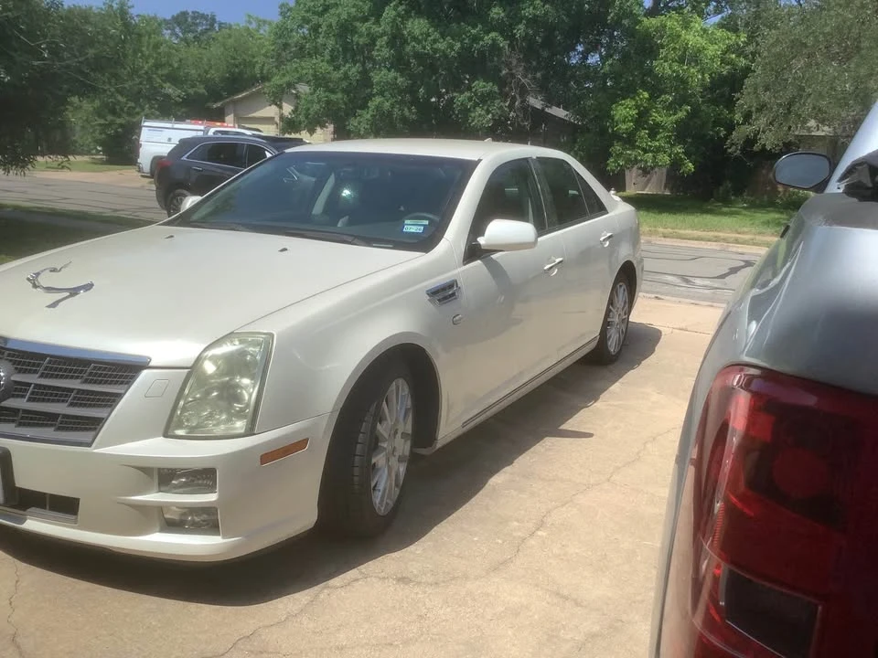 2010 Cadillac STS - Image 2 of 13