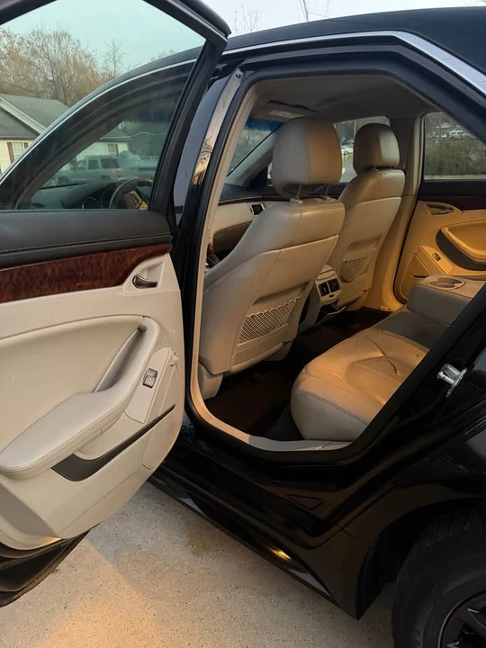 2010 Cadillac STS-V - Image 7 of 15