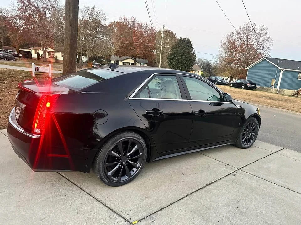 2010 Cadillac STS-V - Image 13 of 15