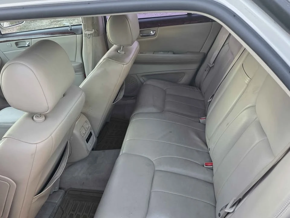 2010 Cadillac STS-V - Image 4 of 4