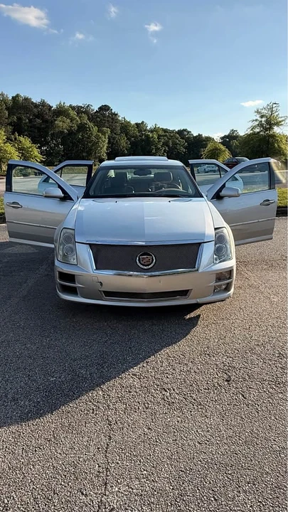 2010 Cadillac STS - Image 7 of 10