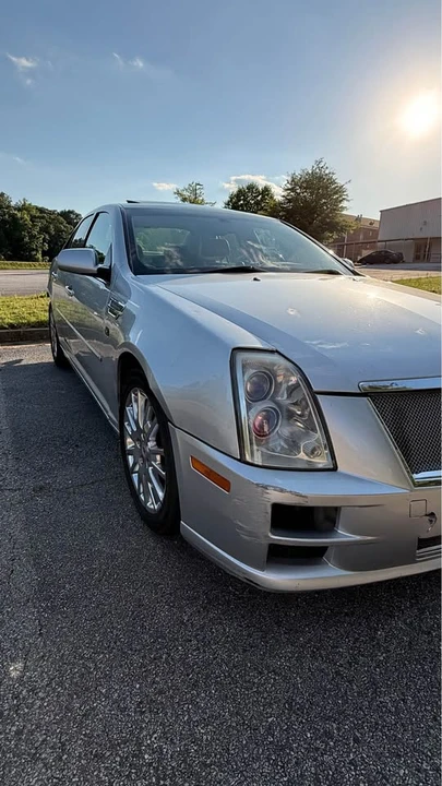 2010 Cadillac STS - Image 5 of 10