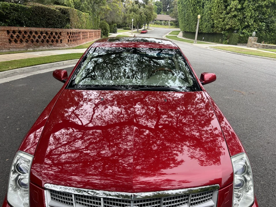 2010 Cadillac STS - Image 16 of 31
