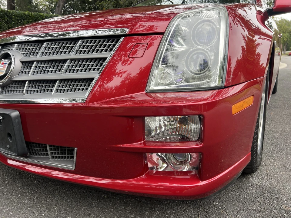 2010 Cadillac STS - Image 17 of 31
