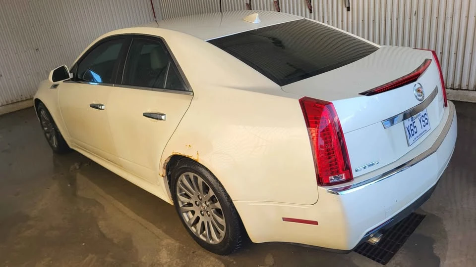 2010 Cadillac CT4 - Image 5 of 10