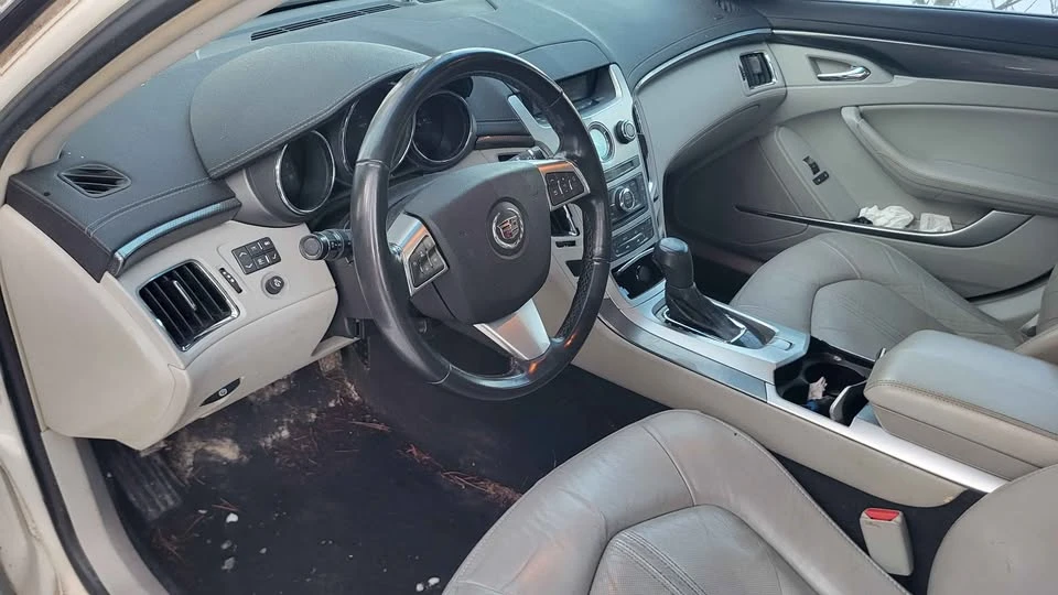 2010 Cadillac CT4 - Image 9 of 10