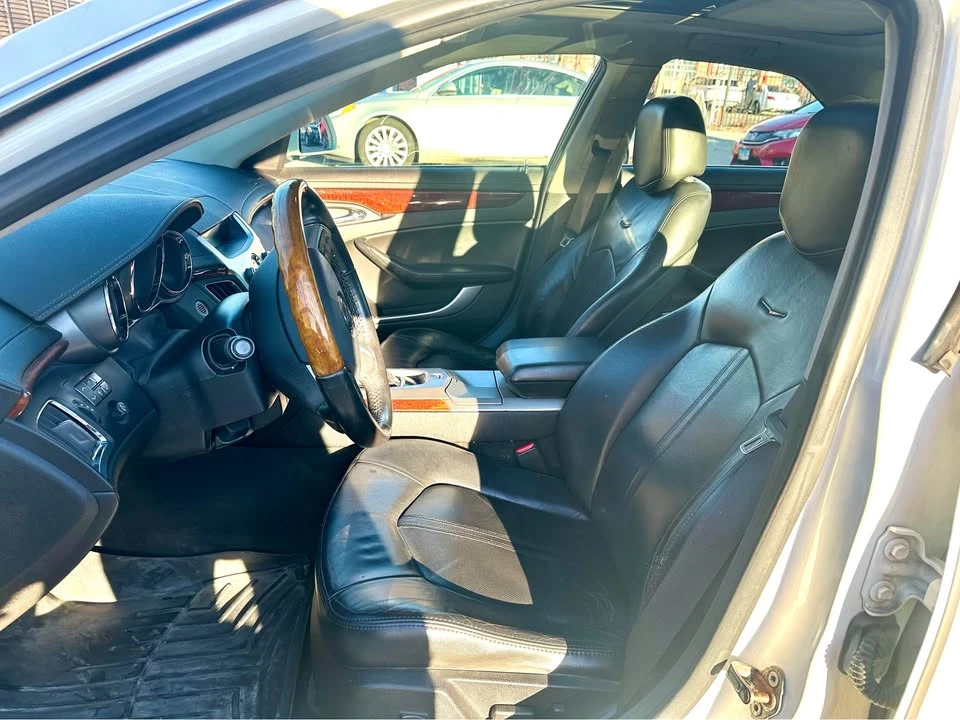 2010 Cadillac CT4 - Image 12 of 21