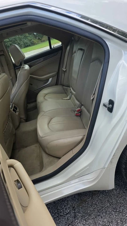 2010 Cadillac CT4 - Image 6 of 10