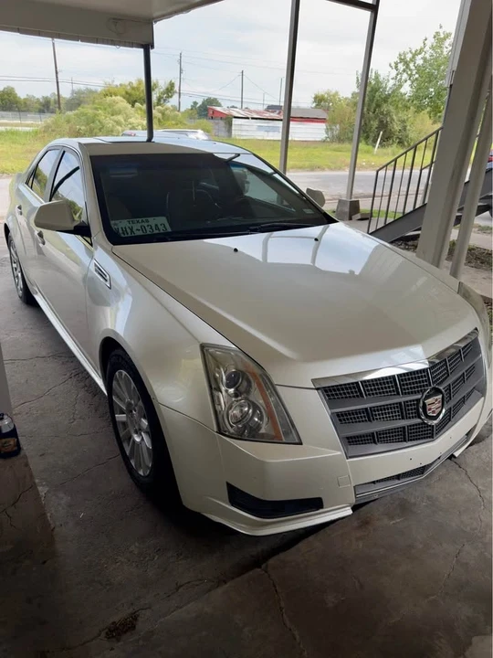 2010 Cadillac CT4 - Image 2 of 4