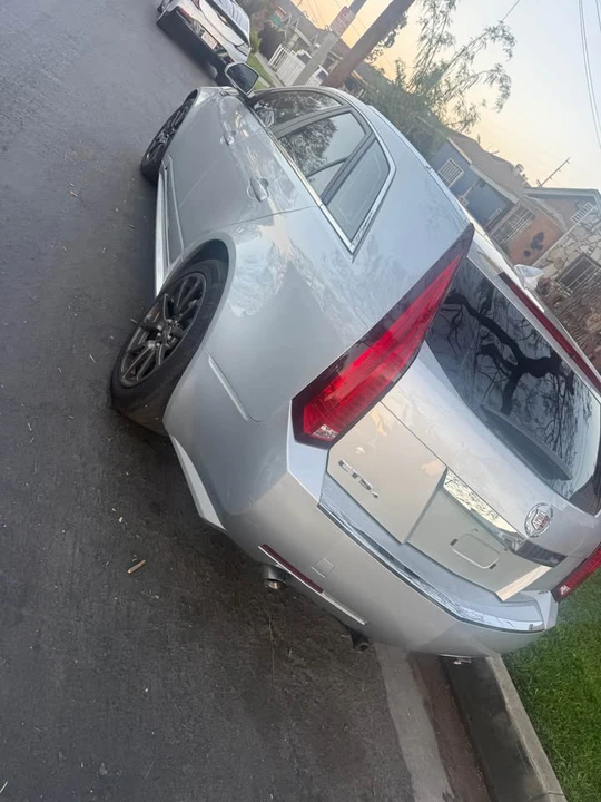 2010 Cadillac CTS 2nd Gen - Image 12 of 15
