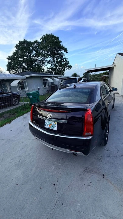 2010 Cadillac CT4 - Image 5 of 6