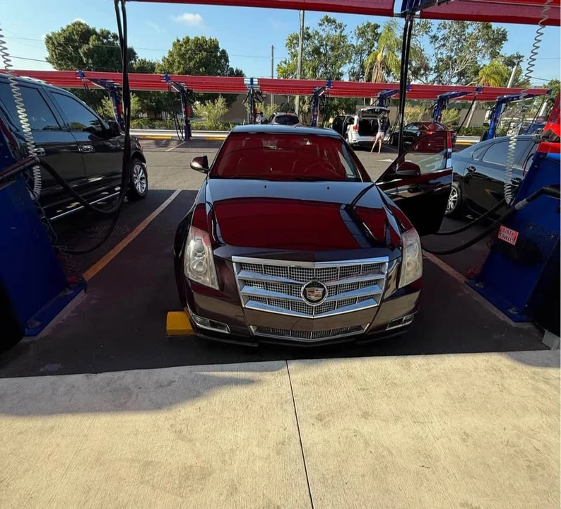 2010 Cadillac CTS 2nd Gen - Image 2 of 3