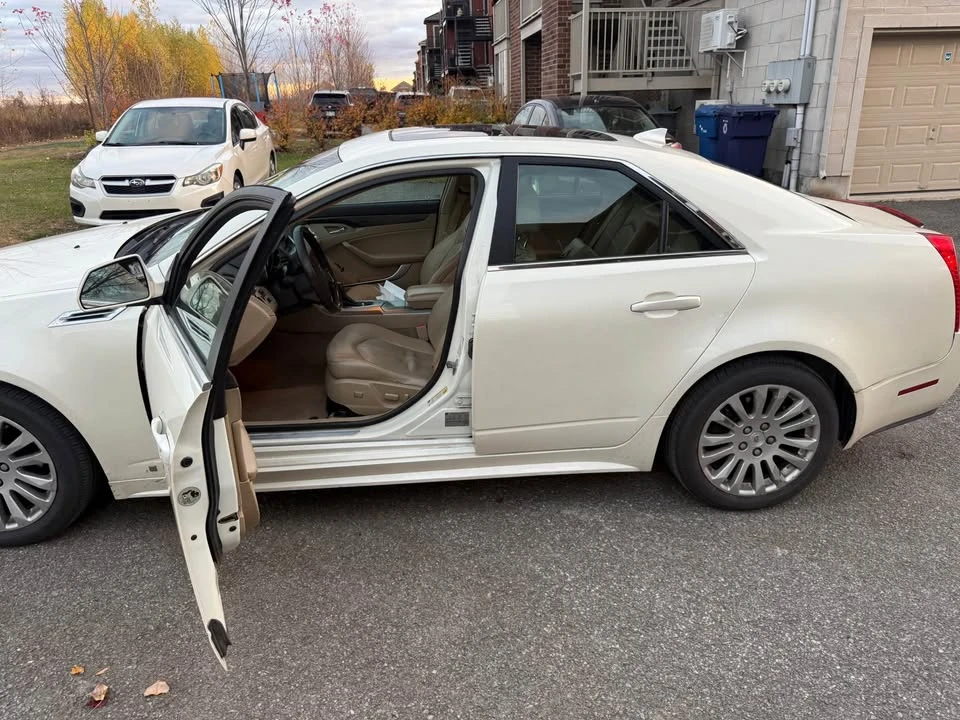 2010 Cadillac CTS 2nd Gen - Image 2 of 3