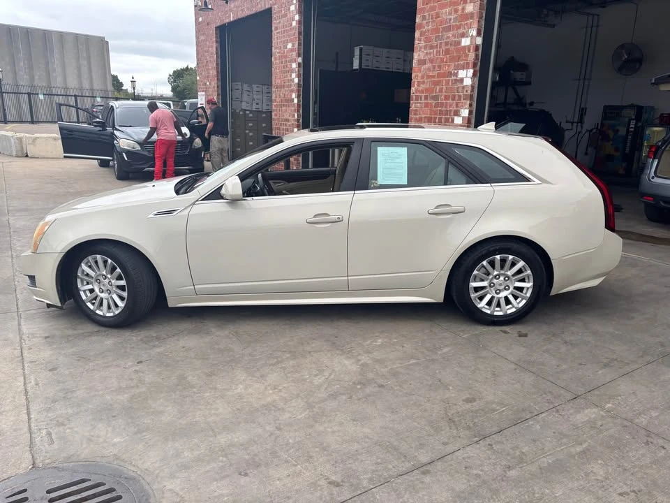 2010 Cadillac CTS 2nd Gen - Image 6 of 12
