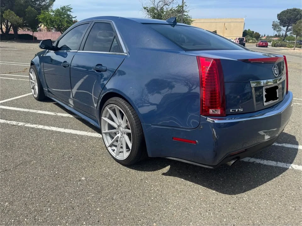2010 Cadillac CTS 2nd Gen - Image 2 of 8