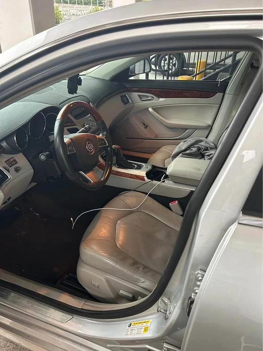 2010 Cadillac CTS 2nd Gen - Image 5 of 6
