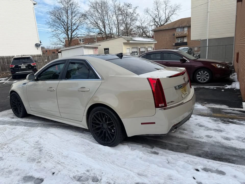 2010 Cadillac CTS 2nd Gen - Image 2 of 9