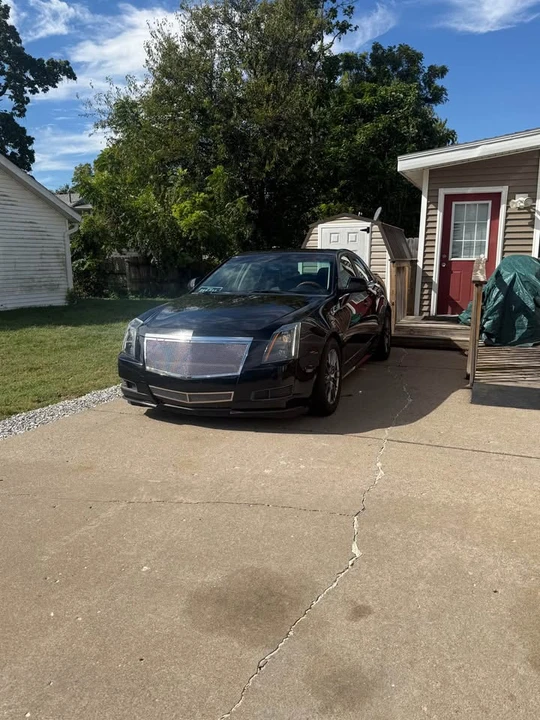 2010 Cadillac CTS 2nd Gen - Image 2 of 9