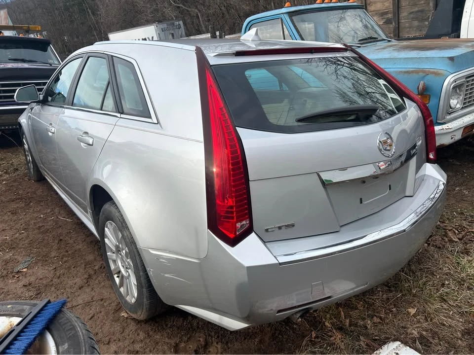 2010 Cadillac CTS 2nd Gen - Image 4 of 7