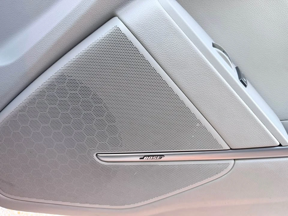 2010 Cadillac CTS 2nd Gen - Image 16 of 19